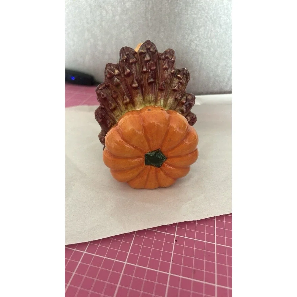 Dept 56 Turkey Veggie Figural Salt & Pepper Shakers Thanksgiving Holiday Dinner